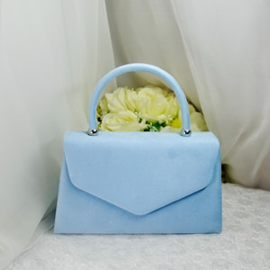Bolso azul claro bellamente hecho a mano: bolso de novia de ante vegano, bolso de mano con color personalizado