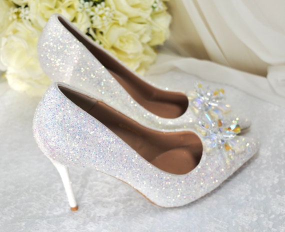 Most Gorgeous Wedding Shoes! From Flats to Heels, You will Feel Like a  Cinderella - HubPages