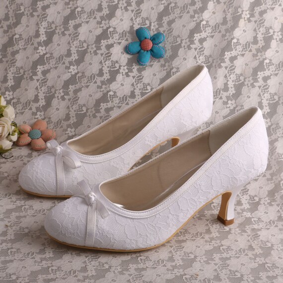 Wedding Shoes Lace Ivory Round Toe Rhinestones Kitten Heel Bridal Shoes -  Milanoo.com