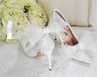 Large Wedding Shoe Clips, White Bow Clip Bridal Shoe, White Bows Handmade Clips For Bride. Custom Colour Structured Wedding Shoe Bows