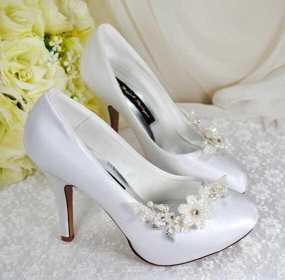 Stunning White Wedding Shoes High Heel Bridal Shoes With Floral