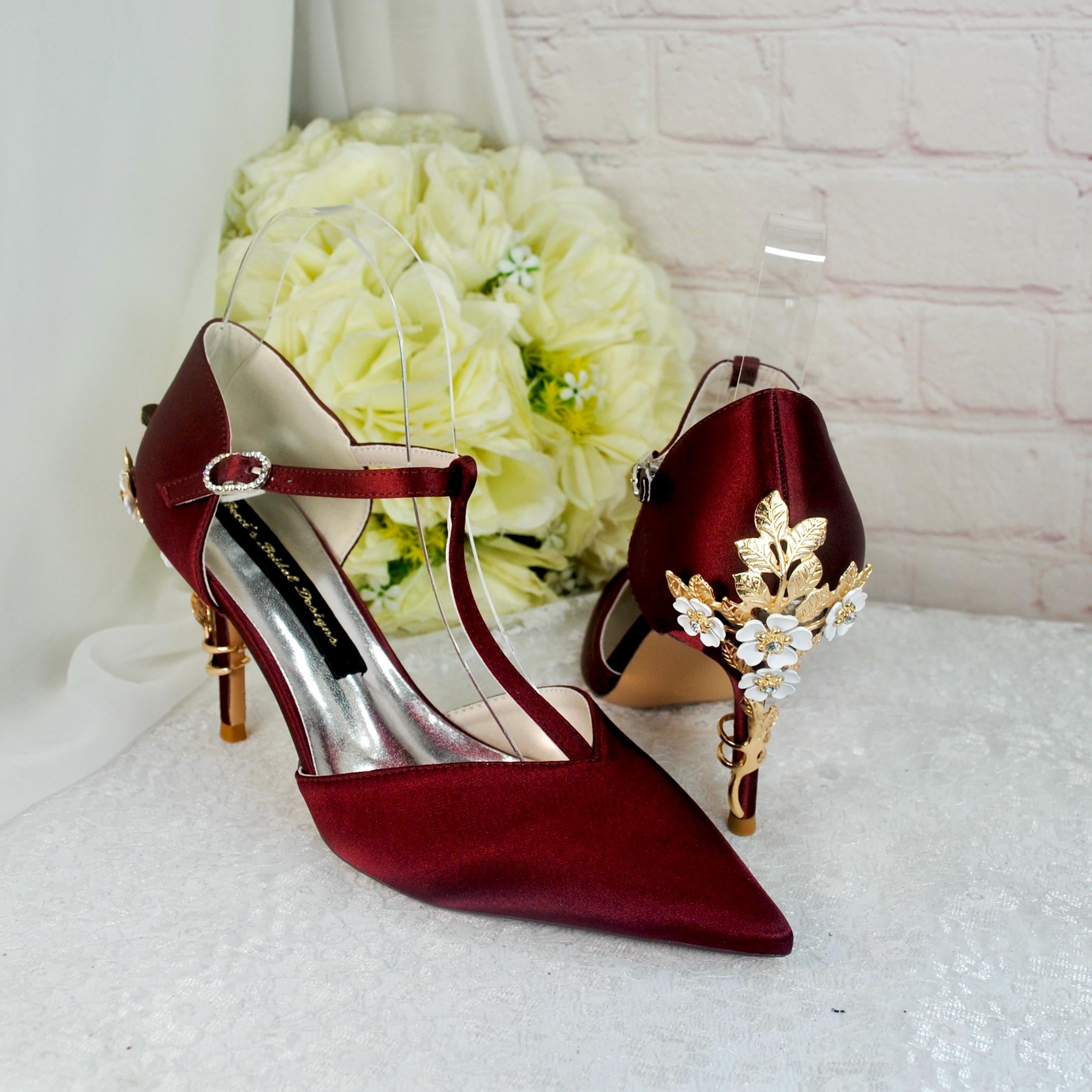 Zapatos de raso granate México