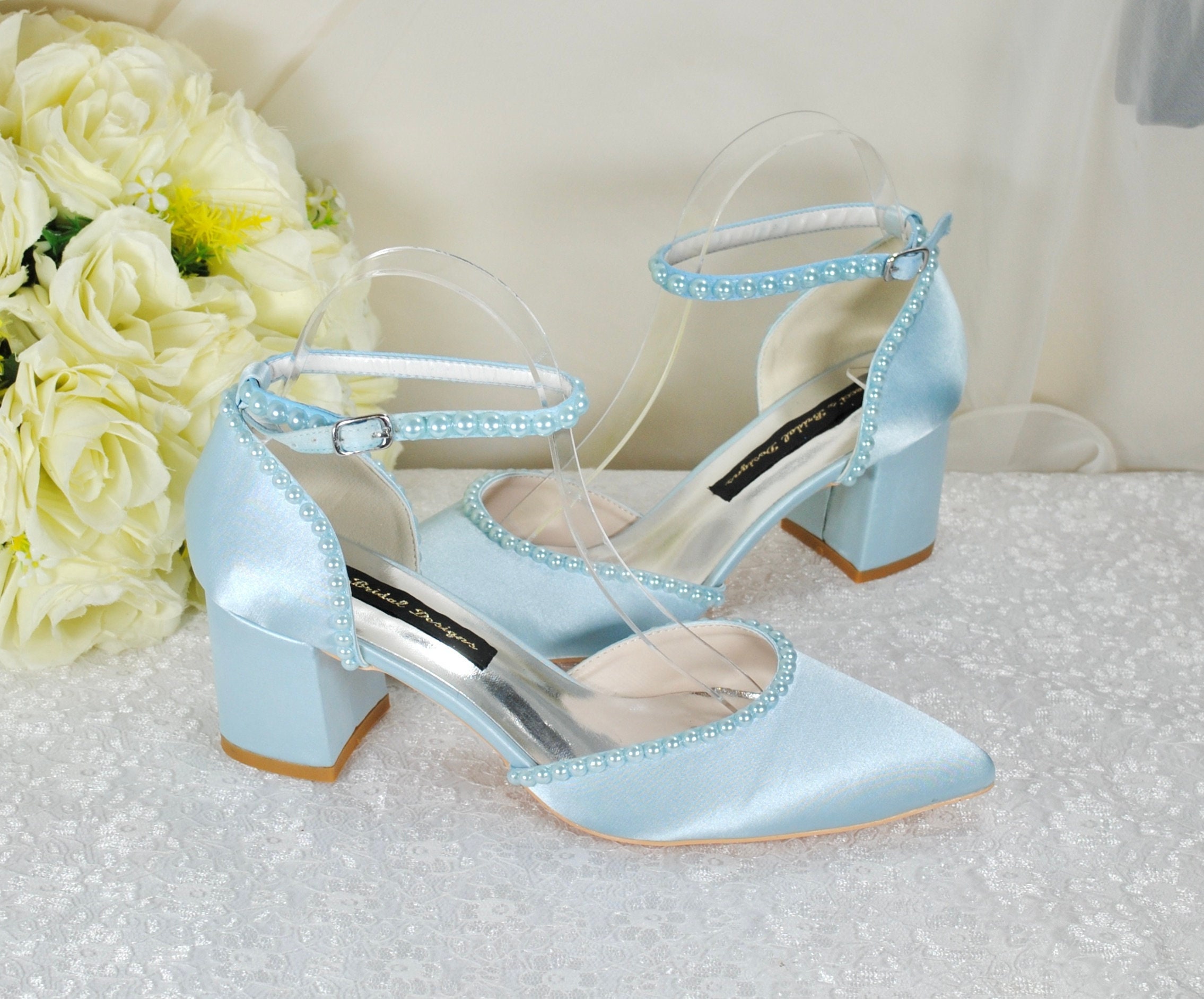 Wedding Shoes - Retro Vintage to Classic Styles | Feather shoes, Fun  wedding shoes, Blue wedding shoes low heel