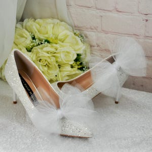 Handmade Organza Bridal Shoe Bow Clips: Ivory Tulle Wedding Accessory