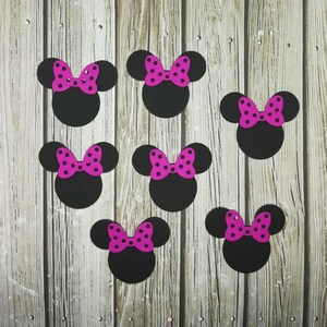 Set da 30 pezzi - Minnie Mouse di carta - Ritagli di Minnie Mouse - Spedizione gratuita - Fustellatura di Minnie Mouse - Decorazioni per feste - Coriandoli da tavolo di Minnie