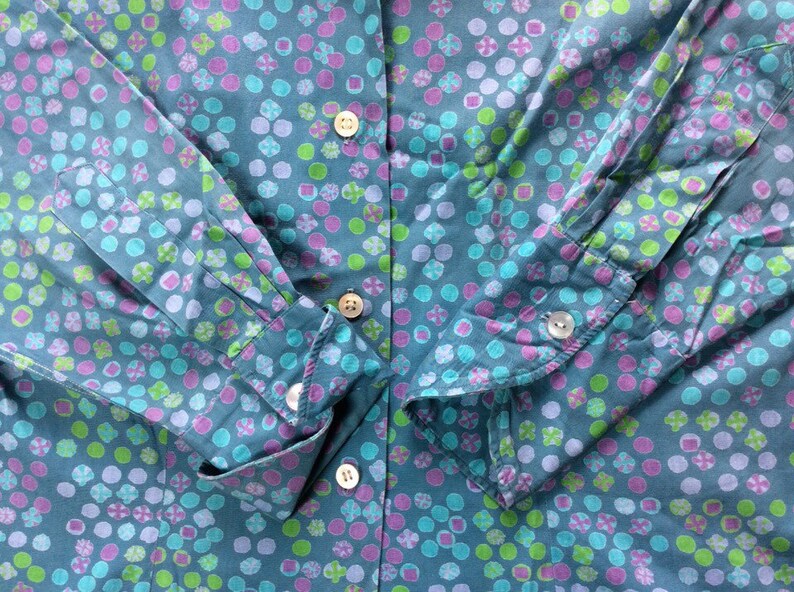 Vintage 1940/'s cotton loop shirt Blouse Blue abstract polka dot patterned looks size large French cuffs Lady Guilford
