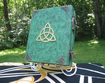 In Color Book of Shadows & Book of Herbs All about Wicca and Herbs spells Color pics of all herb usages remedy's locks  removable pages