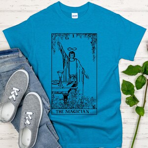 Tarotkaart Shirt De Goochelaarskaart Originele Rider Waite tarotkaart afbeelding