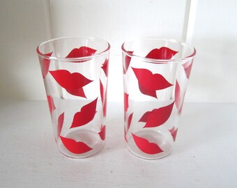 Set of 2 Vintage MAGIKIST CARPET CLEANING Advertising Promo Red Lip Drinking Glasses - Chicago, Illinois - 6 Available
