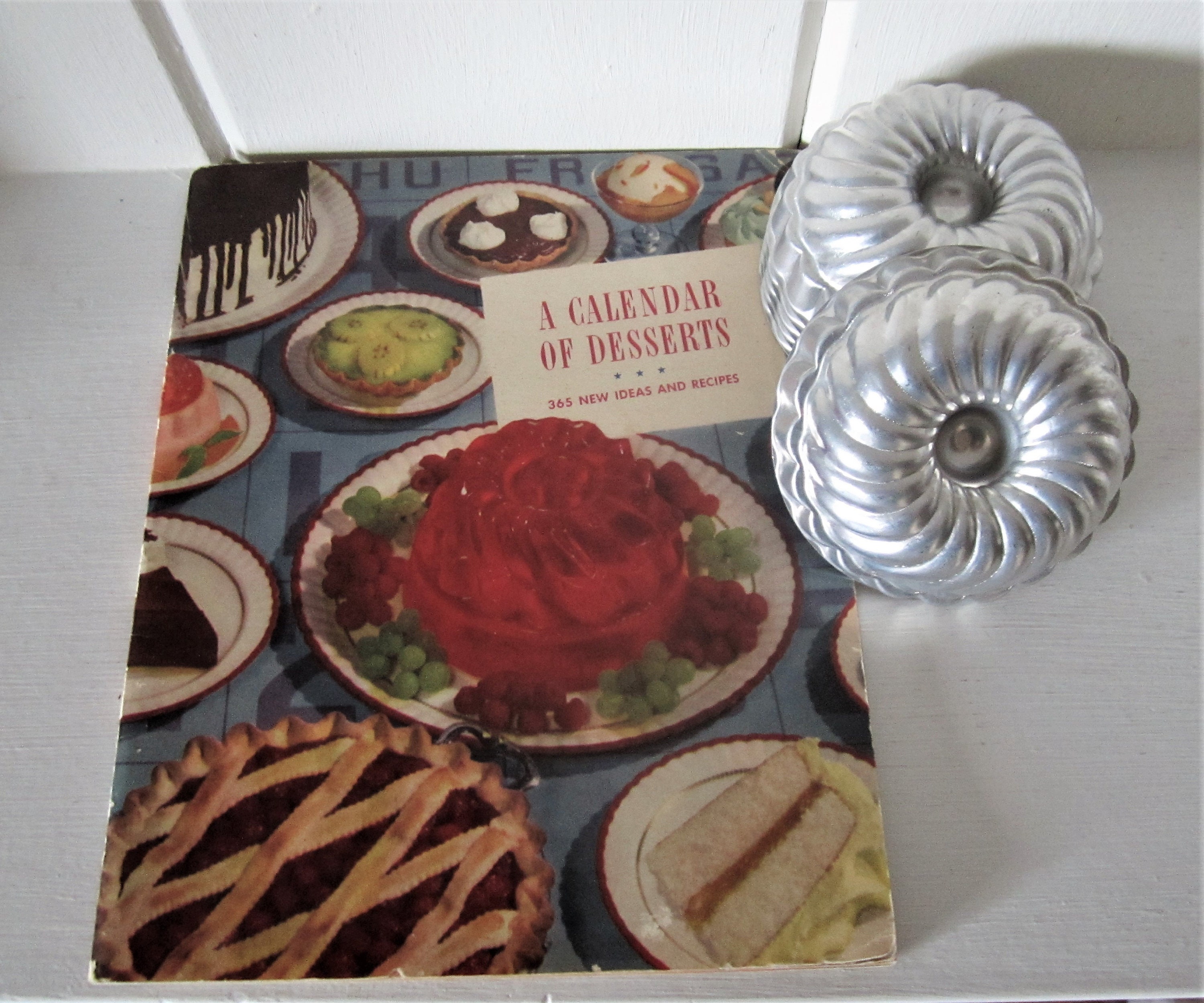 Tupperware, Kitchen, Tupperware Vintage Jello Mold Set Recipe Dessert  Cookbook Mint Condition Summer