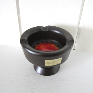 MCM Vidrio fundido alemán en el interior - Cenicero de pedestal de cerámica marrón oscuro con etiquetas originales - Huis Stroobandt - Potterie de werf - Utrecht