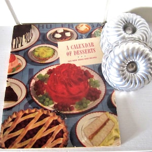Vintage Individual Aluminum Jello Molds - Set of 6 Single Bundt - Dessert Tins & 1940&#39;s Calendar of Desserts Recipe Book - GREAT GRAPHICS!