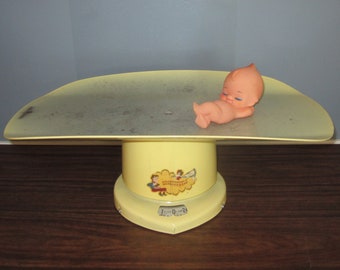 Vintage "Honeysuckle" Brand Baby Scale - Yellow Metal Nursery Infant Scale with Tom Thumb and Mother Goose Decal
