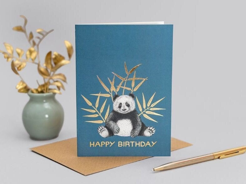 Wee Blue Coo Süße Panda Geburtstagskarte – Tierischer Spaß, Hochwertig Auf 280 G/m² Karton, 12,5 X 17,5 Cm