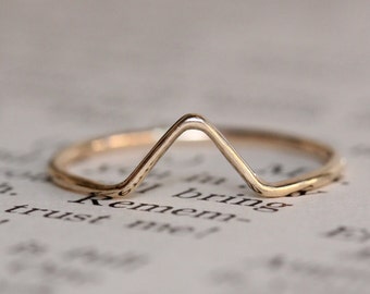 Solid 14K Gold Chevron Ring