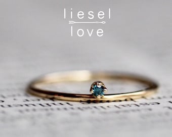 14K Gold Floating Blue Diamond Ring