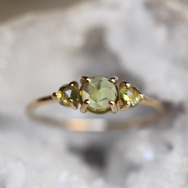 14K Gold Peridot Ring, Three Stone Ring, Rose Cut Peridot, 10K August Birthstone, Triple Stone Ring, Light Green Stone, August Birthstone