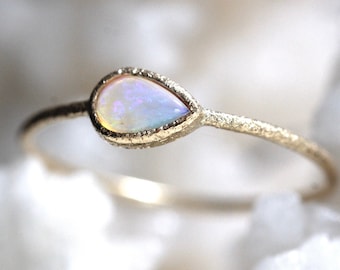 14K Gold Glitter Pear Opal Bezel Ring