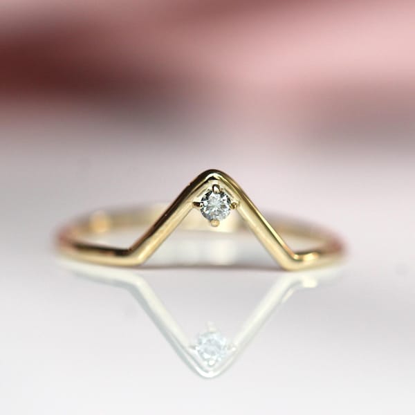 14K Diamond Chevron Ring, V Ring, Solid Gold, Stacking Ring, Wedding Band, Triangle Ring, 10K Deep V, Single Stone, Curved Ring, Geometric