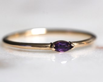 Tiny Amethyst Wink Ring