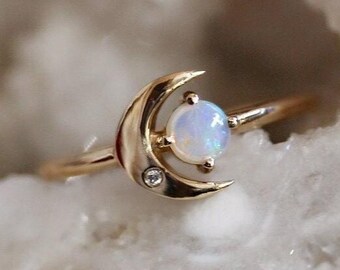14K Gold Geburtsstein Mond Ring, "Mond meines Lebens" Ring, Astrologie Ring, Geburtsstein Ring, zierlicher Ring, Opal Mond Ring, Halbmond Ring