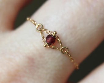 14K Gold Garnet Chain Ring, Solid Gold Chain Ring, Solid Gold Garnet Ring, Red Stone, Red and Gold, Rope Chain Ring, January Birthstone