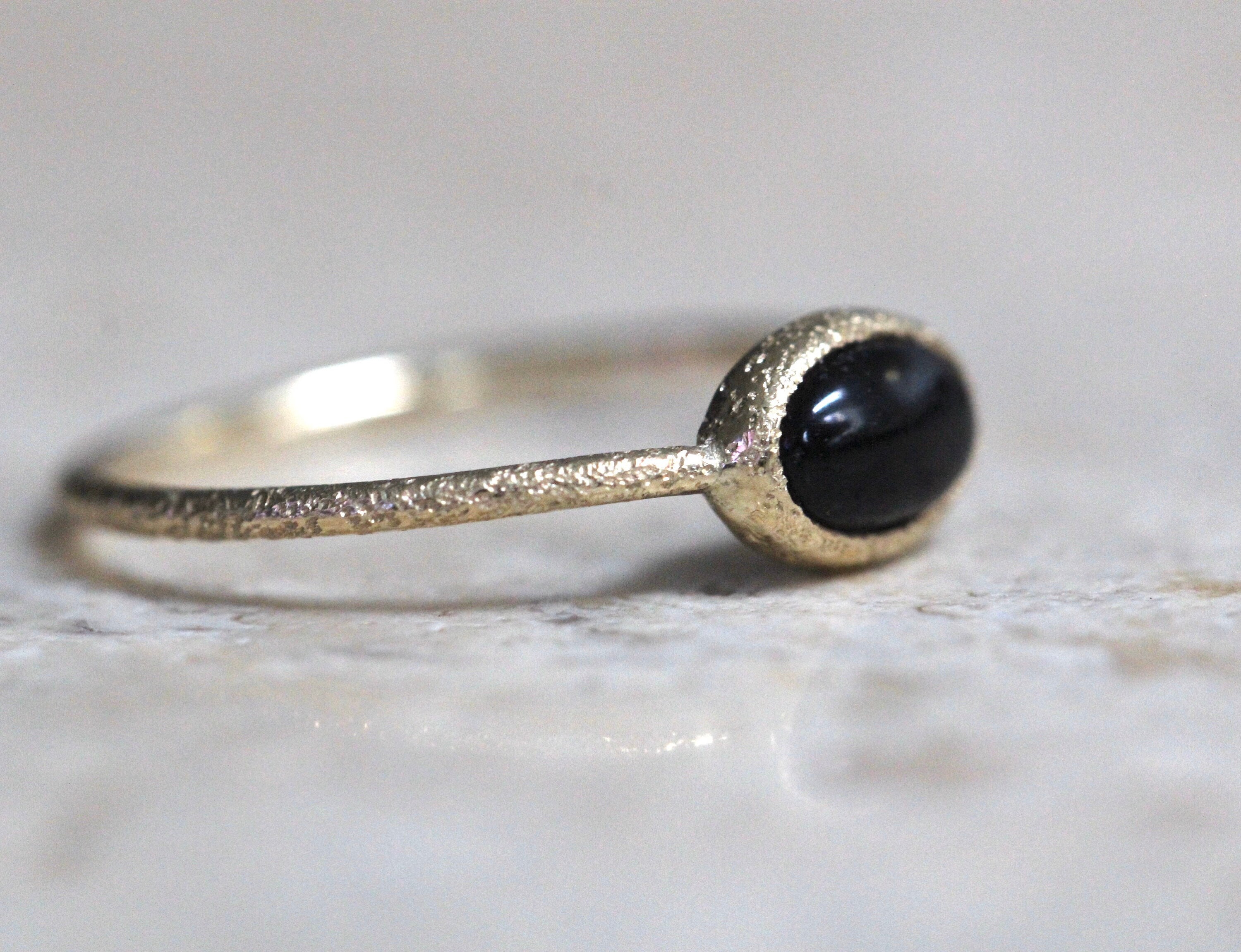 14K Gold Onyx Glitter Ring