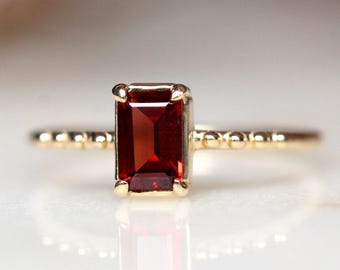 14K Gold Garnet Emerald Cut Beaded Ring