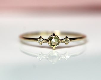 14K Gold Peridot Diamond Ring, Light Green Stone Ring, Dainty Ring, Rose-cut Peridot, Solid Gold, Three Stone Ring, August Birthstone, 10K