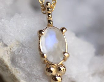 14K Gold Oval Moonstone Necklace
