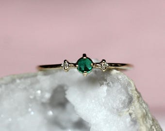 14K Gold Emerald Diamond Ring, Green Stone Ring, Dainty Ring, Rose-cut Emerald, Solid Gold Ring, Three Stone Ring, May Birthstone, 10K Gold