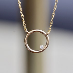 14K offene Kreis Diamant Halskette, runder Anhänger Halskette, Layering Halskette, April Geburtsstein, offener Anhänger, leicht, Alltagskleidung
