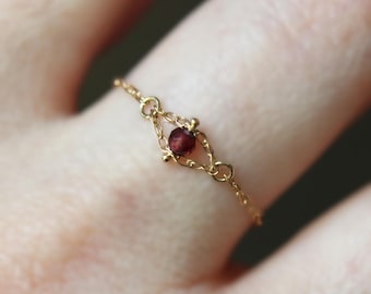 14K Gold Garnet Chain Ring, Solid Gold Chain Ring, Solid Gold Garnet Ring, Red Stone, Red and Gold, Rope Chain Ring, January Birthstone