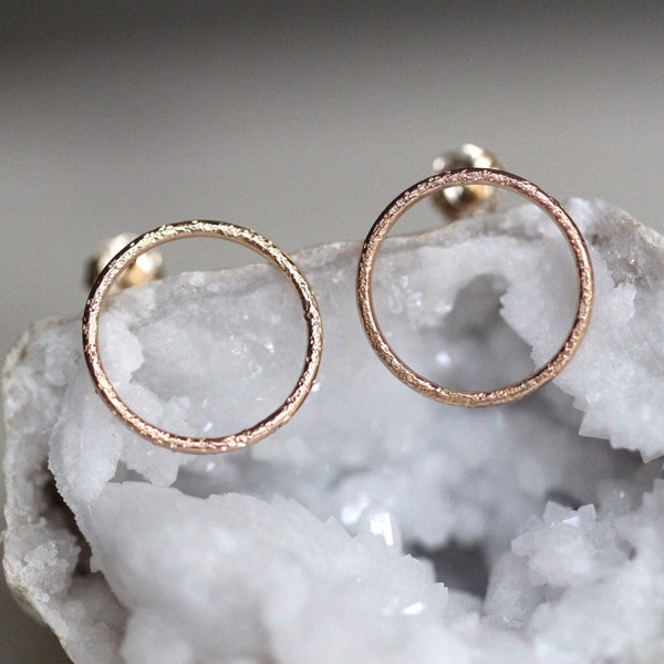 14K Gold Glitter Open Circle Studs, Flat on Ear Hoops, Sparkle Studs, Minimal Jewelry, Solid Gold, Loop Earrings, Front Hoop Studs