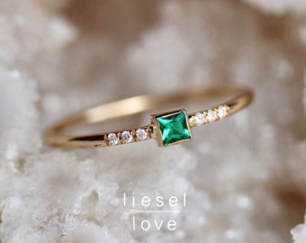 14K Gold Emerald Diamond "Emerald Creek" Ring