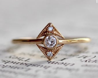 14K Gold Diamond "Zelda" Ring