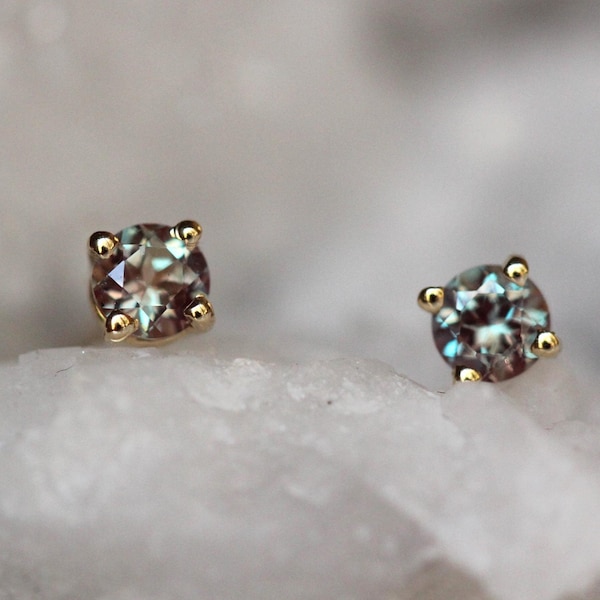 14K Gold Alexandrite Stud, 3mm Stone, Alexandrite Earrings, Purple Green, Color Changing, Everyday Wear, June Birthstone, Blue Green