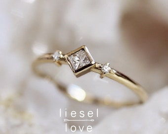 14K Diamond "Deco" Ring