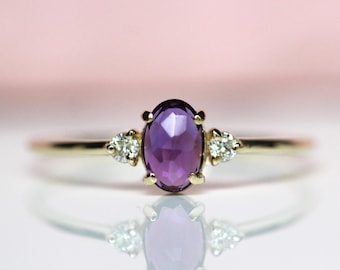 14K Gold Amethyst Diamond Ring, Three Stone Ring, 10K Gemstone Ring, Purple Stone Ring Oval Stone Ring, Rose-cut Oval, Solid Gold Ring