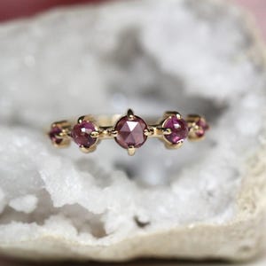 14K Gold Garnet Row Ring, Rhodolite Garnet, Purple Garnet, Red Garnet, January Birthstone, Five Stone Ring, Rose Cut Gem, 10K Round Stone