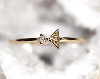 14K Gold Diamond "Arrow Points Bling" Ring