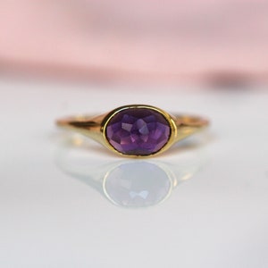 14K Solid Gold East West Oval Amethyst Bezel Ring, 10K Gold, Rose-Cut Stone, Purple Stone, Febuary Birthstone, Signet Ring, Bezel Ring