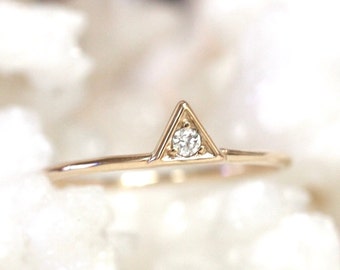 14K Diamond Triangle Ring