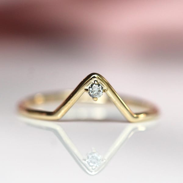 14K Diamond Chevron Ring, V Ring, Solid Gold, Stacking Ring, Wedding Band, Triangle Ring, 10K Deep V, Single Stone, Curved Ring, Geometric