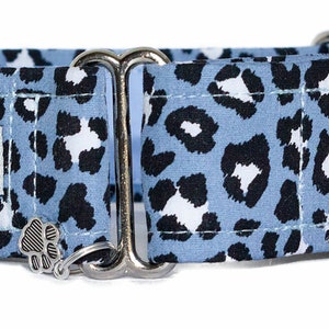 Noddy & Sweets Adjustable Martingale Collar [1&quot;, 1.5&quot;, 2&quot; Leopard Blue]