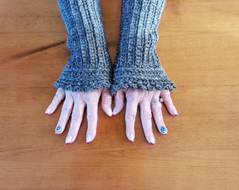 Outlander Fingerless Gloves - Mrs. Fitz Mitts, Wrist Warmers, Crochet Gloves, Mitts, Handmade, Gifts for Her