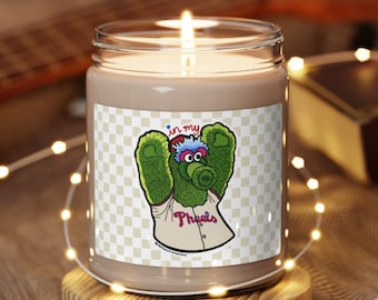 Phillies Phanatic Soy Candle – ""In My Pheels"" - cremefarbenes Schachbrettmuster."