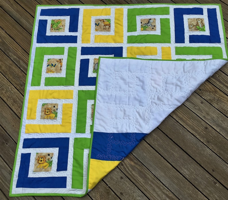 Welcome to the jungle Baby Quilt
