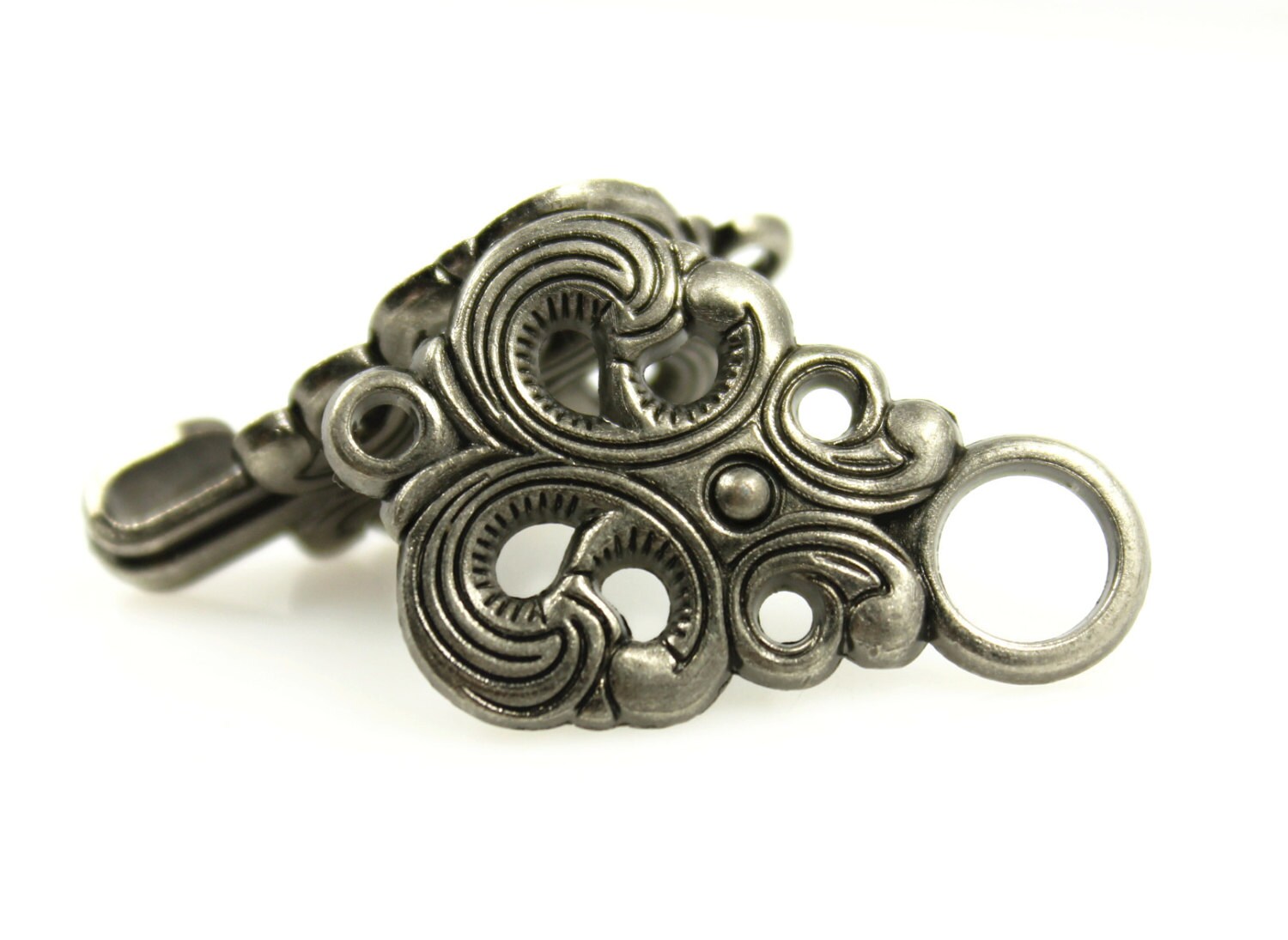 HOOK and EYE Fasteners Baroque Swirl Cloak Clasp Gray Silver Fasteners. 5  Pairs. -  Singapore