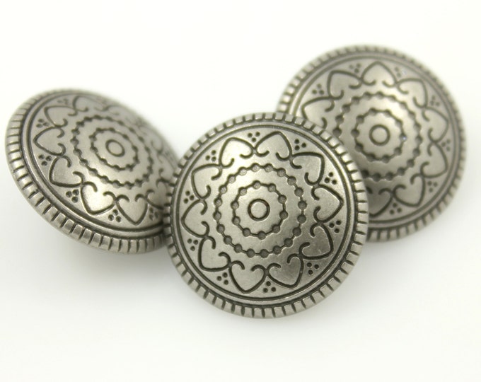 Metal Buttons - Hearts Flower Gray Silver Metal Shank Buttons - 18mm - 11/16 inch - 6 pcs